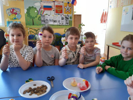 Вторая жизнь пластика Вторая жизнь пластика.
